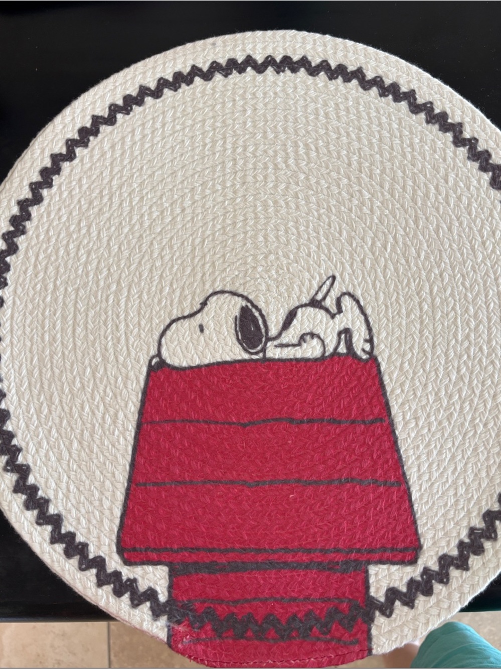 New Set of 4 Snoopy Round Braided Placemats
